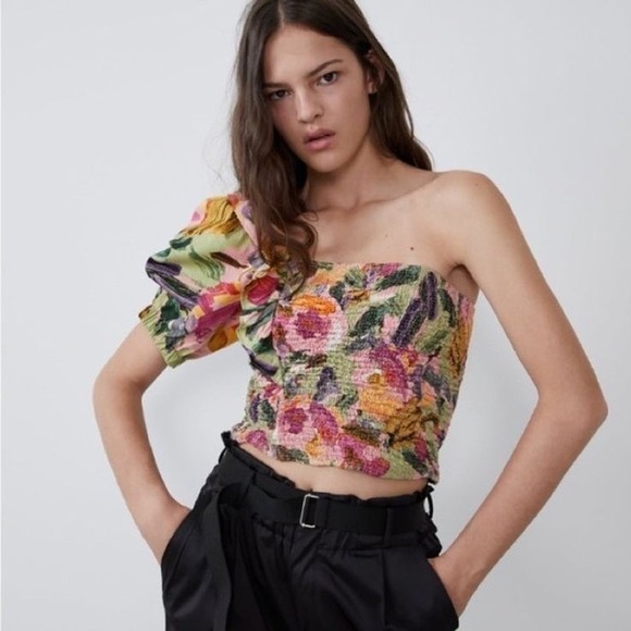 ZARA • One Shoulder Smocked Floral Puff Sleeve Boho Crop Top XS - Picture 2 of 7